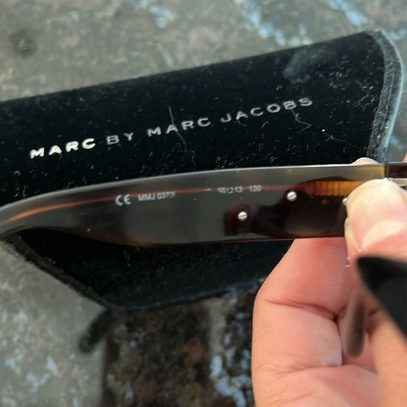 Marc by Marc Jacobs pearl accented sunglasses - Picture 3 of 8